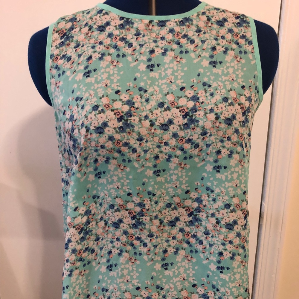 Turquoise top